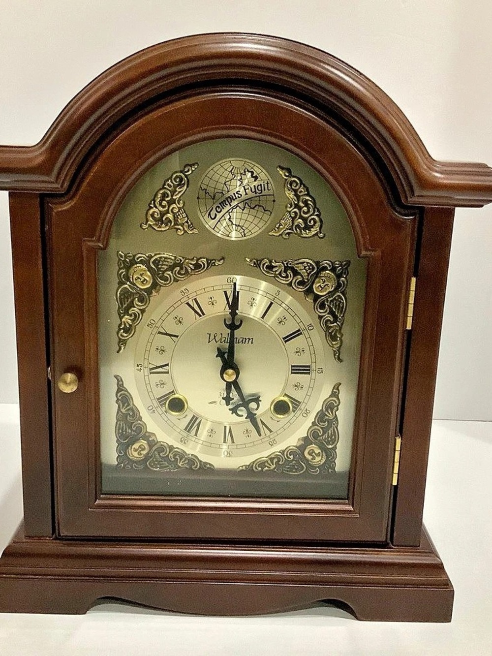 Waltham Tempus Fugit Hastings 31 Day Chime Mantel Clock, Great Condition wKey